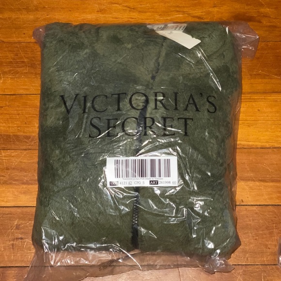 New VS PINK Teddy Full Zip Vintage Green - Picture 5 of 8